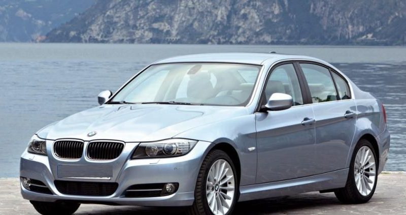 BMW Seria 3 (E90, E91, E92, E93) (2005-2010) – schemat skrzynki bezpieczników 2